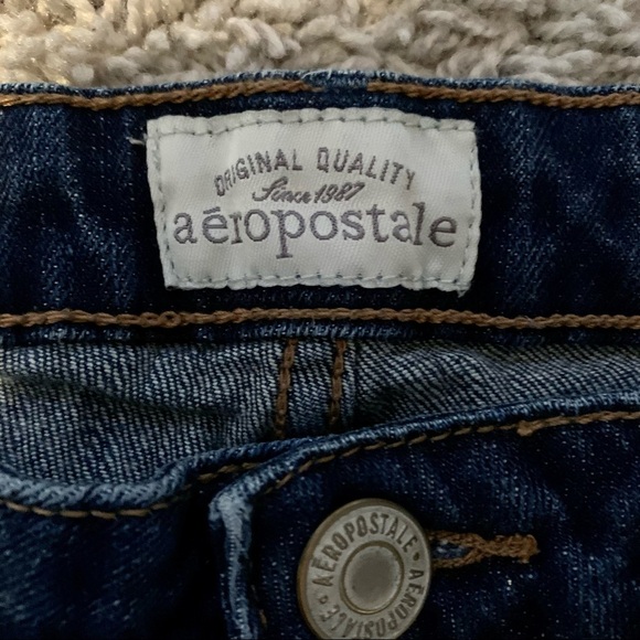 Aeropostale dark destructed Bermuda‎ shorts size 1/2 - Picture 4 of 8